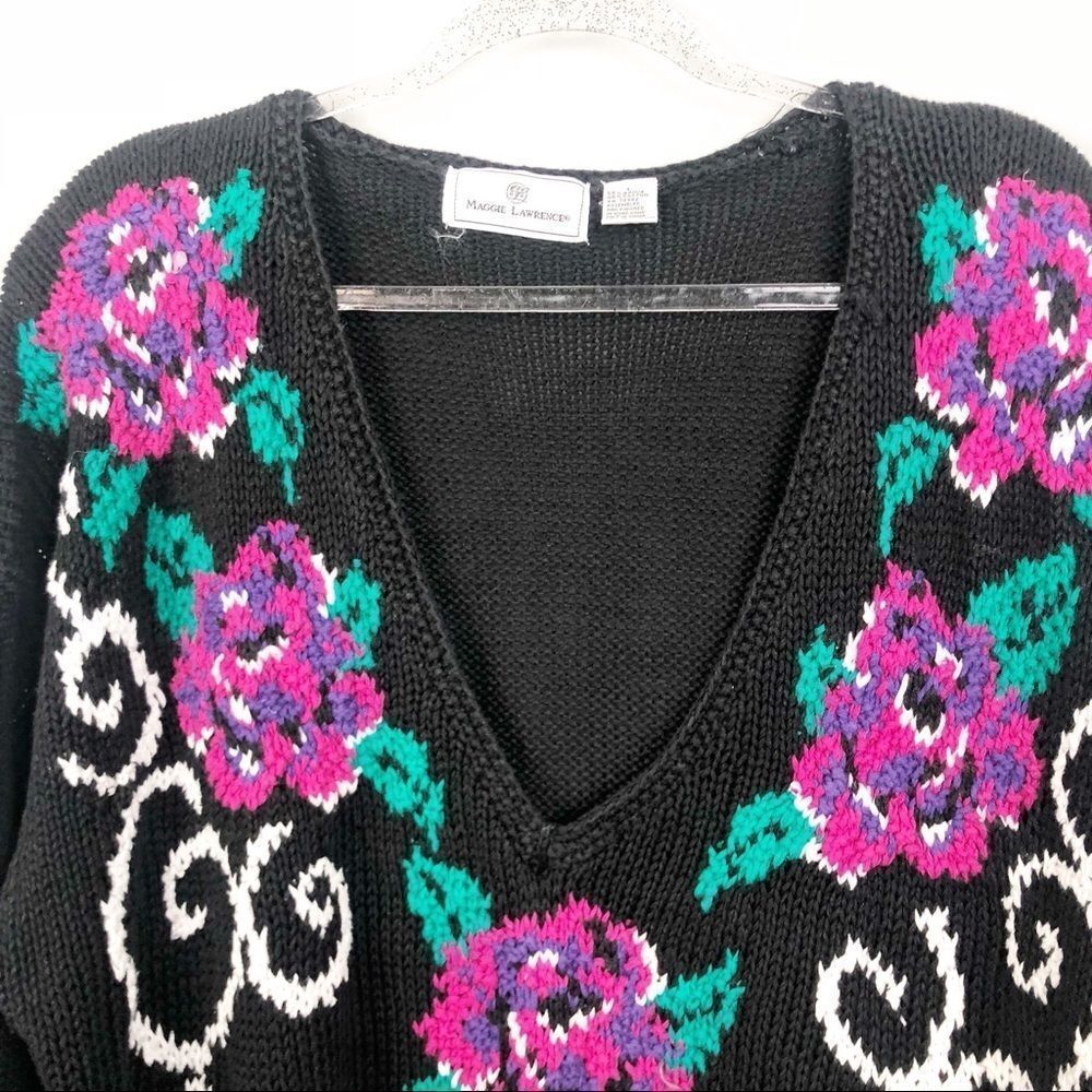 MAGGIE LAWRENCE | Vintage Black Floral Knit V-Neck Sweater Women’s Size Large - Picture 4 of 6